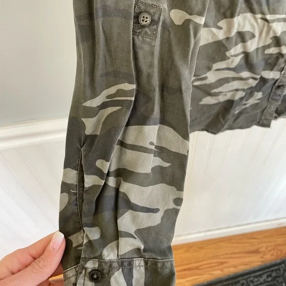 Express camo button down - Picture 3 of 6